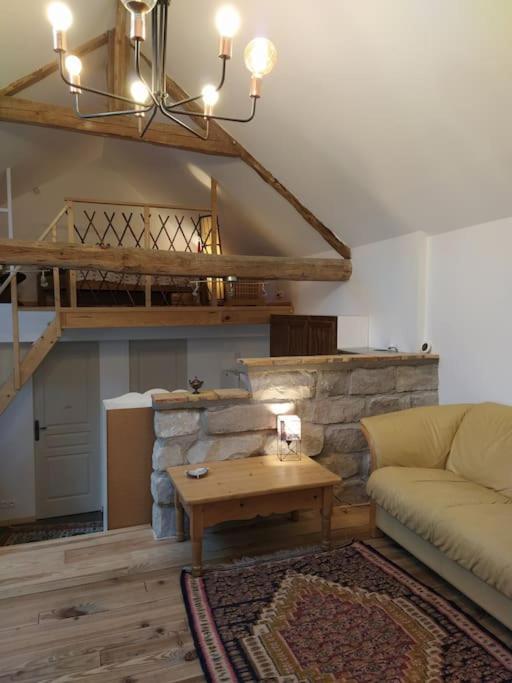 Superbe Appartement Dans Charmant Corps De Ferme Acheres-la-Foret ภายนอก รูปภาพ