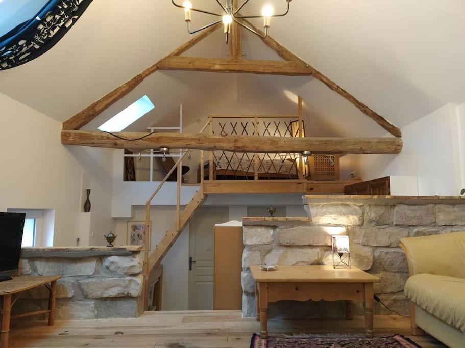 Superbe Appartement Dans Charmant Corps De Ferme Acheres-la-Foret ภายนอก รูปภาพ