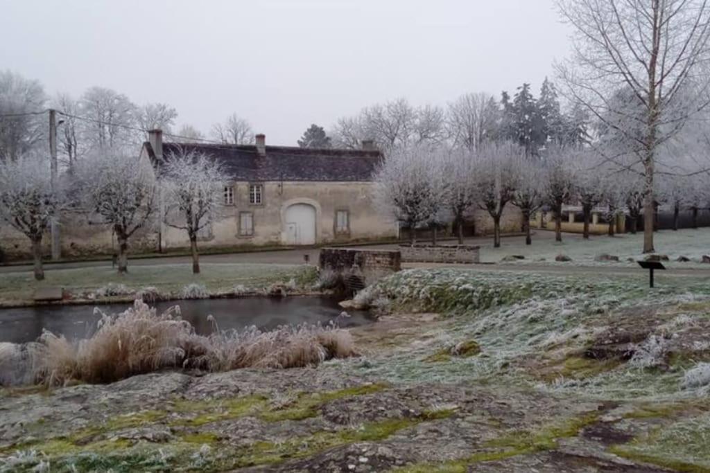Superbe Appartement Dans Charmant Corps De Ferme Acheres-la-Foret ภายนอก รูปภาพ